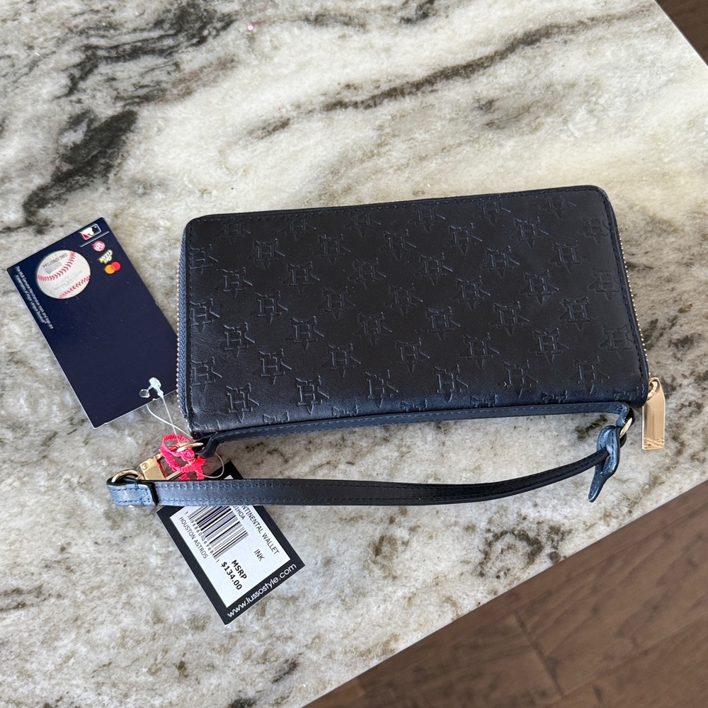 Astros Wristlet Wallet